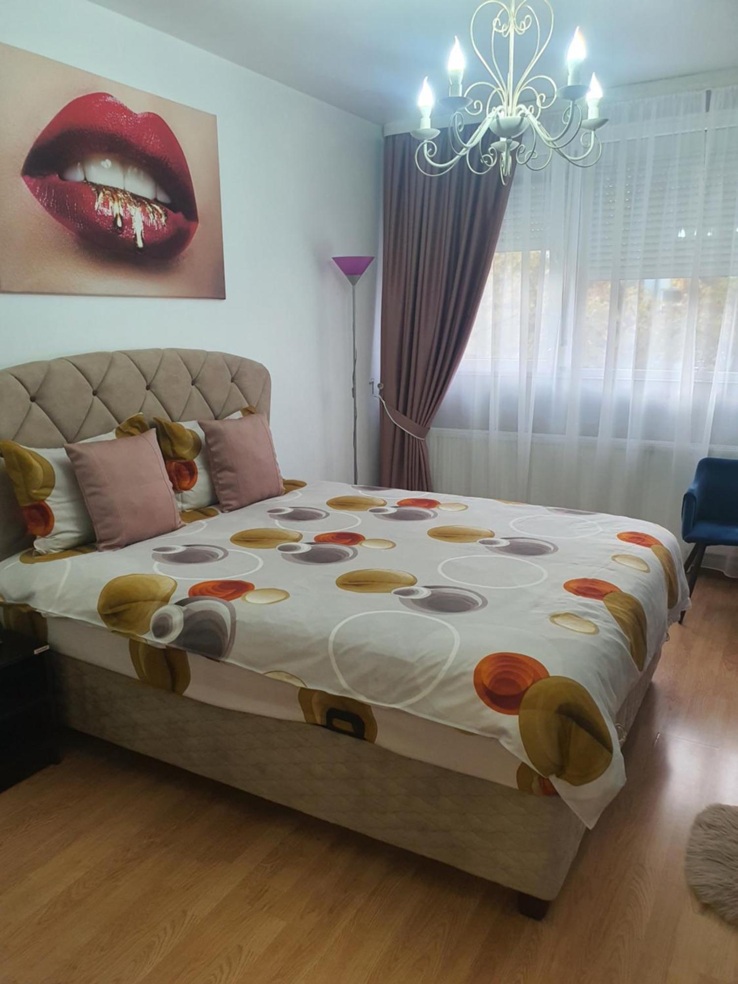 Chic Apartment- Place To Remember Galati  Exterior photo