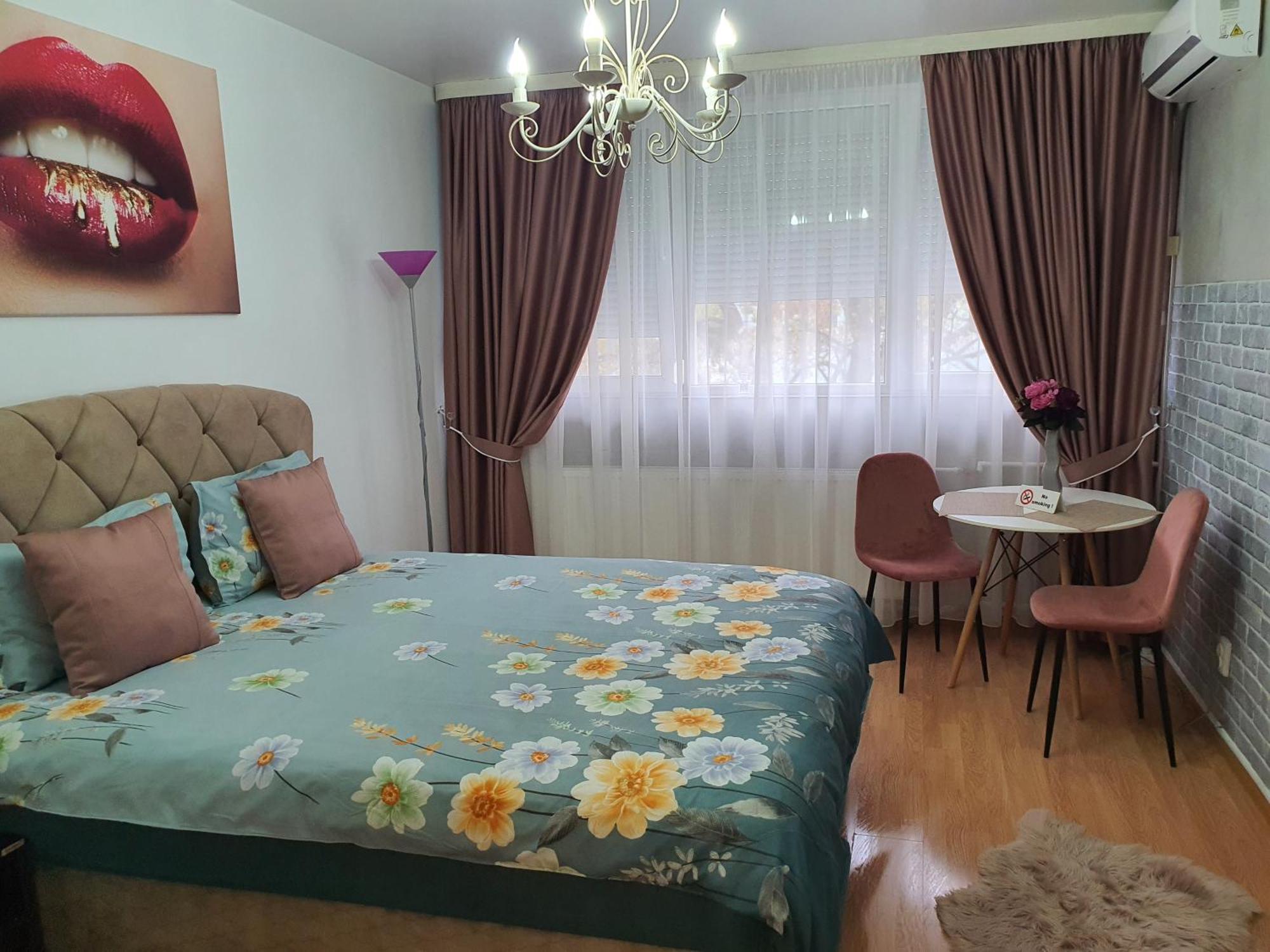 Chic Apartment- Place To Remember Galati  Exterior photo