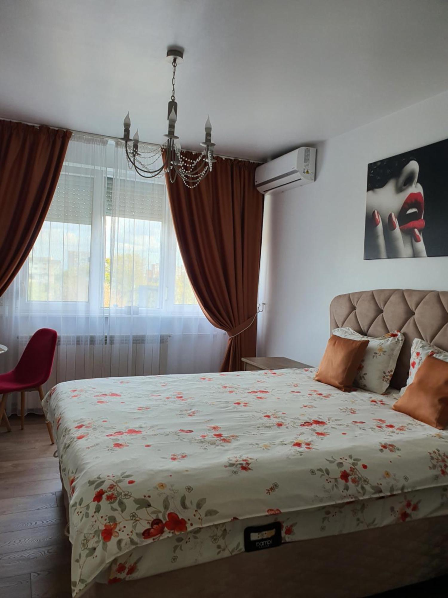 Chic Apartment- Place To Remember Galati  Exterior photo