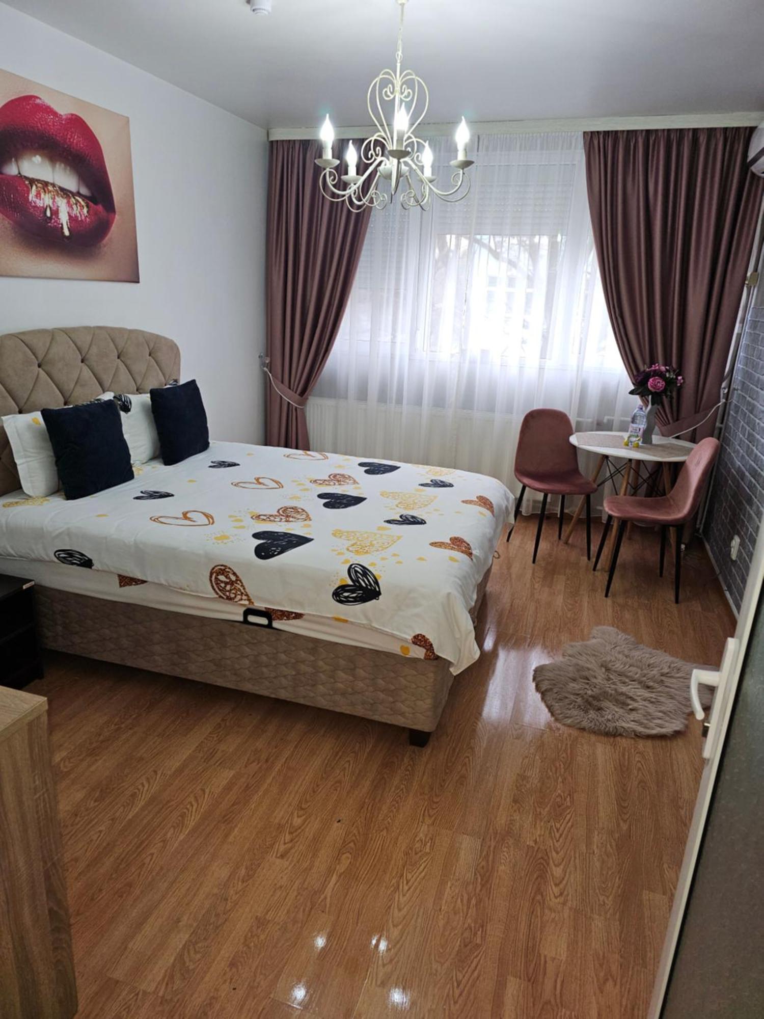 Chic Apartment- Place To Remember Galati  Exterior photo
