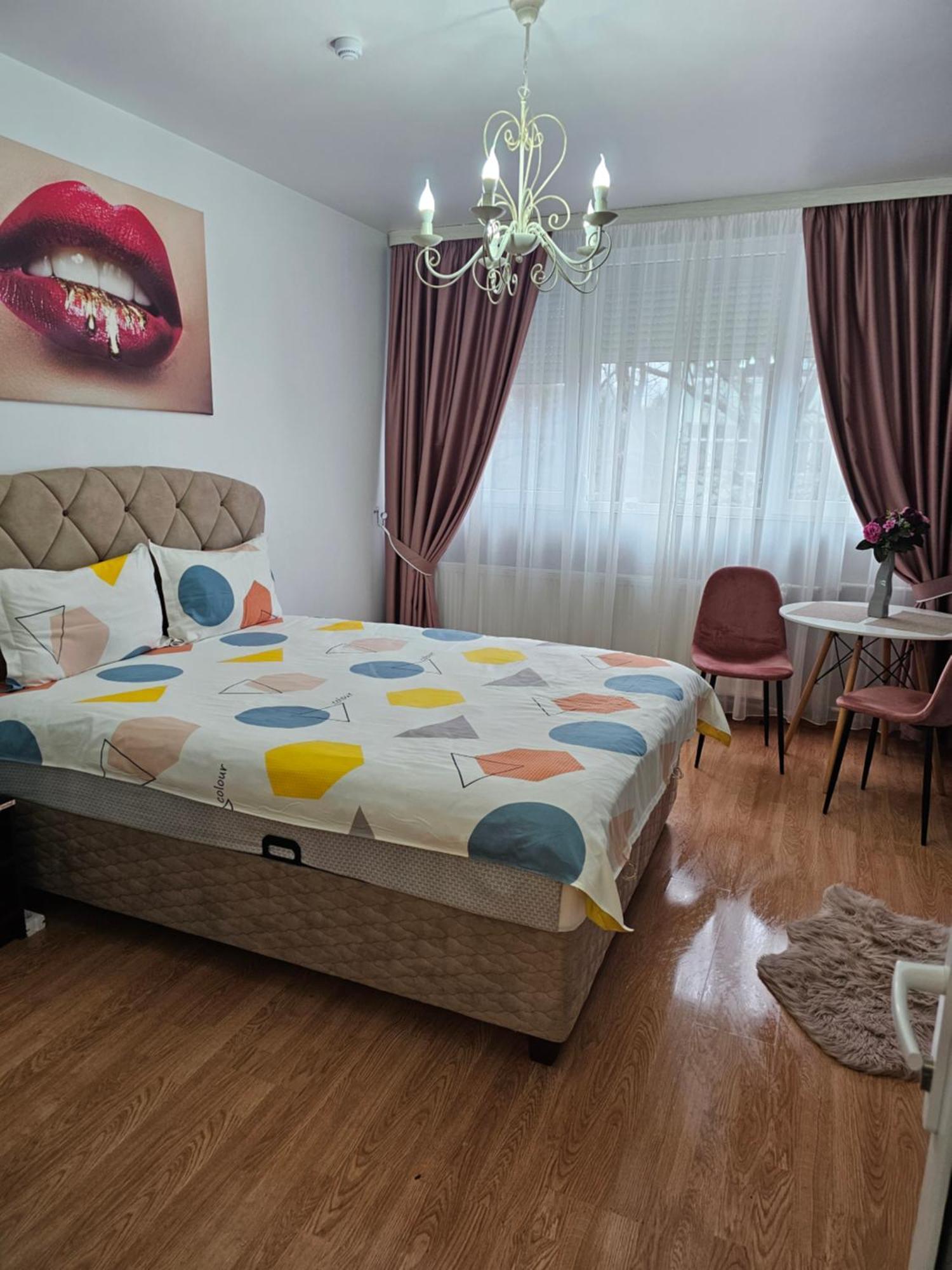 Chic Apartment- Place To Remember Galati  Exterior photo